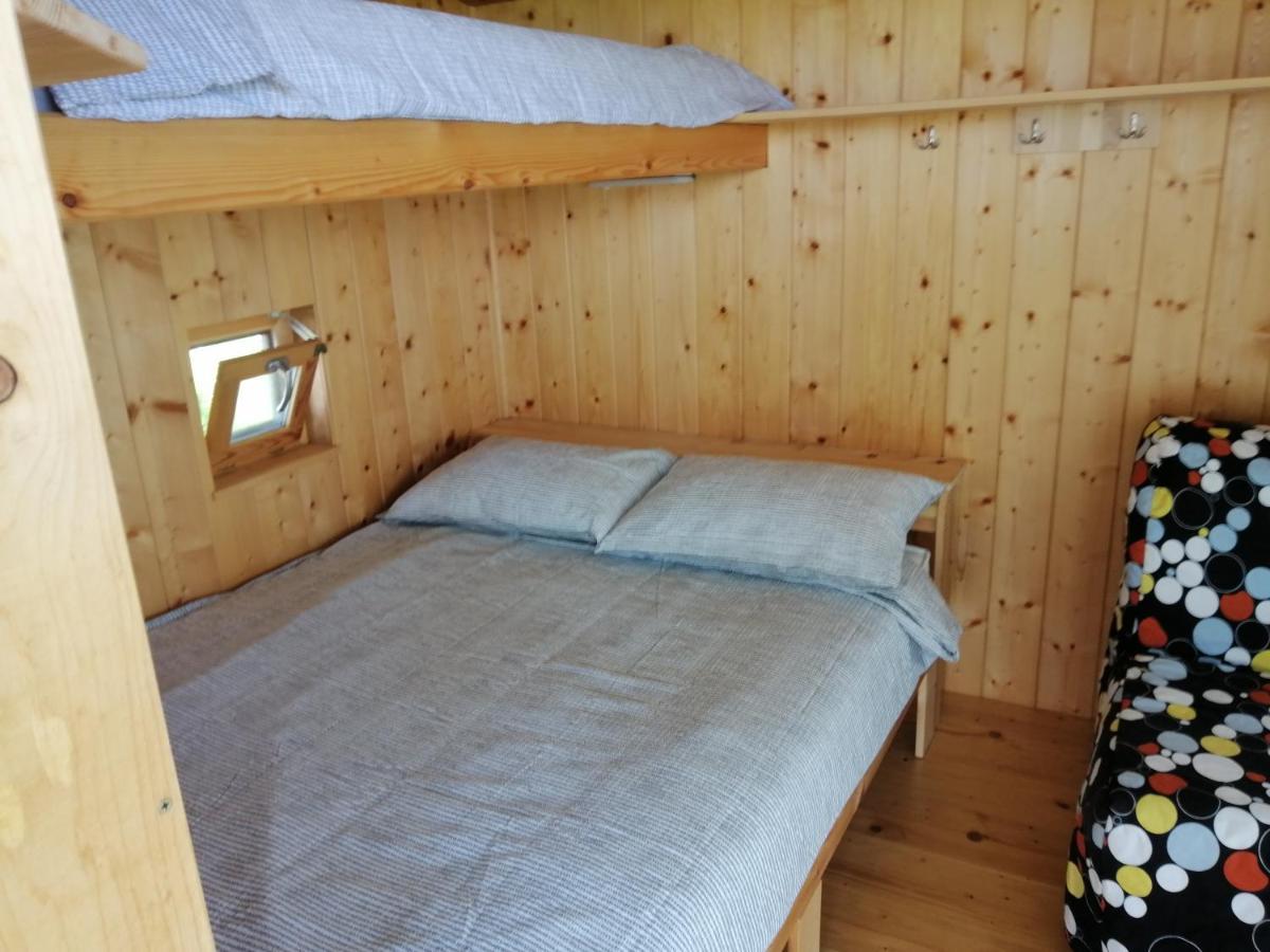 Glamping With A View Villa Smlednik Ngoại thất bức ảnh