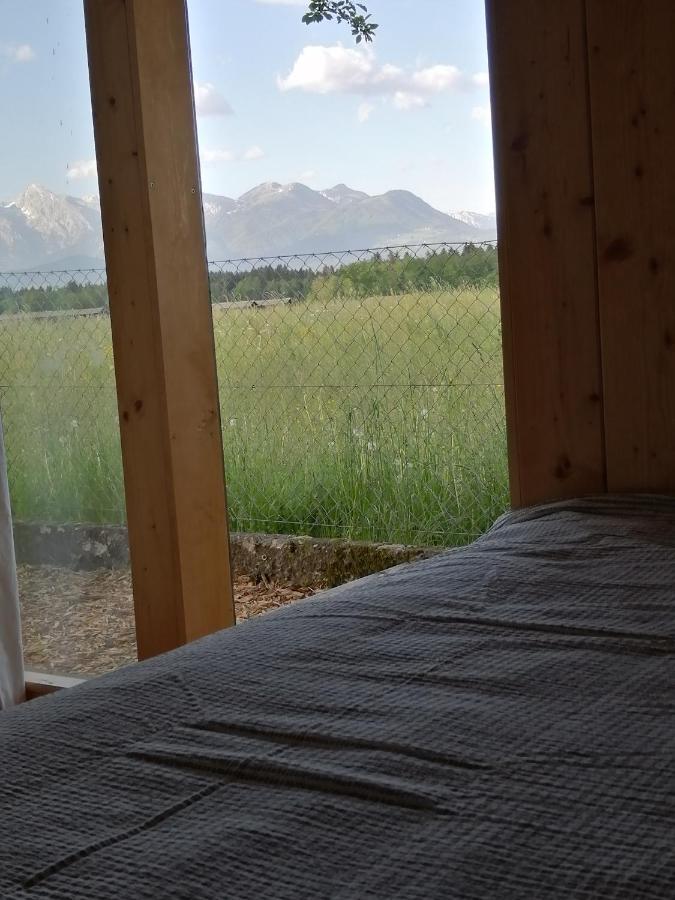 Glamping With A View Villa Smlednik Ngoại thất bức ảnh