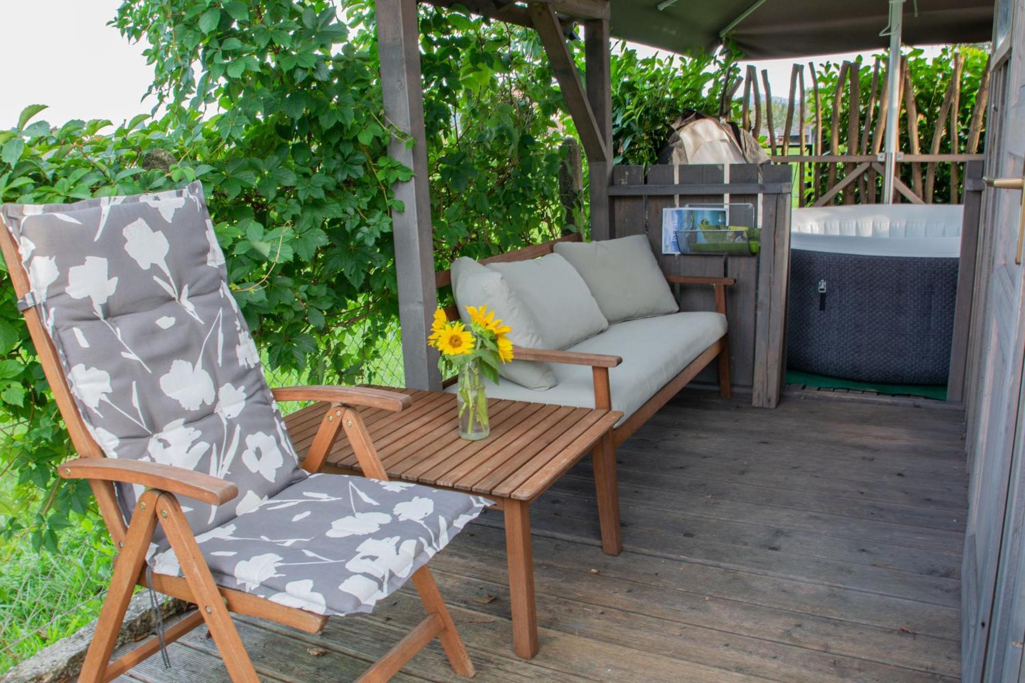 Glamping With A View Villa Smlednik Ngoại thất bức ảnh