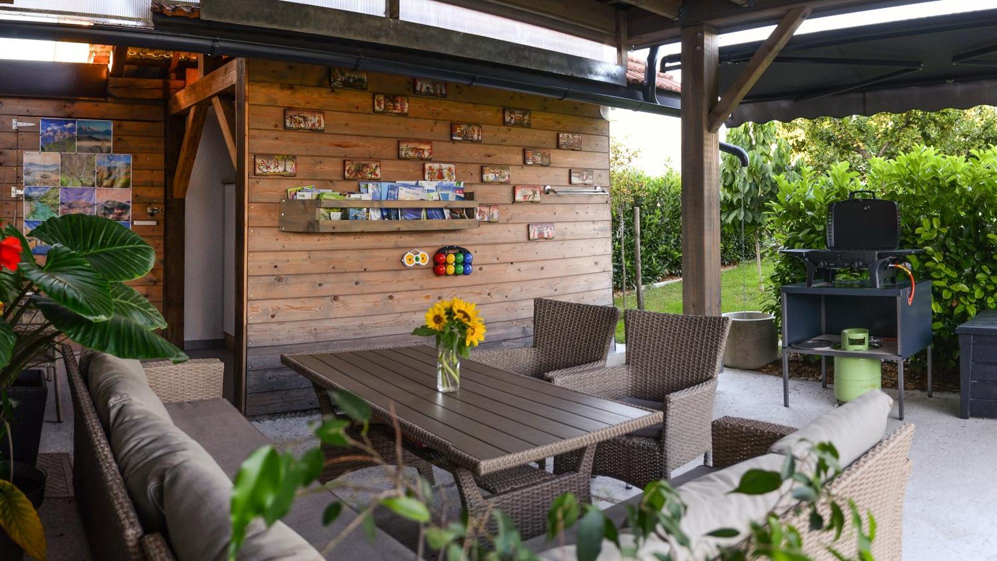 Glamping With A View Villa Smlednik Ngoại thất bức ảnh